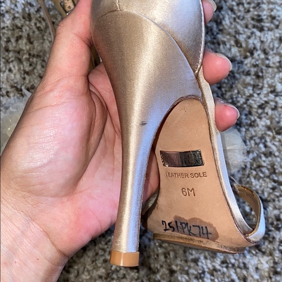 Badgley Mischka Kiwi Sandals - Picture 5 of 6